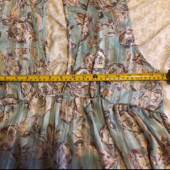 Deep V Neck Mint Floral Choker Babydoll Top NWOT - Picture 3 of 3